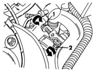 Элементы для регулировки натяжения ремня насоса рулевого управления при установленном