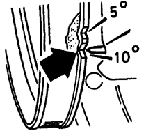 Совмещение метки 10° до ВМТ на шкиве коленчатого вала с указателем на заднем