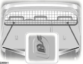 2. Закрепите сетку для перевозки домашних животных за точки крепления багажника.