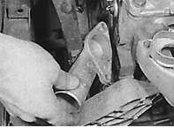 Снятие кожуха термостата