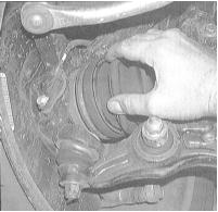 2. Внимательно проверьте чехлы на наличие порезов, трещин и прочих повреждений,