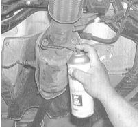 c) Заблаговременно приготовьте необходимые сменные прокладки, подвесные петли,