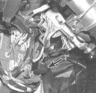 1. Прерыватель представляет собой квадратной формы реле, установленное в размещенном